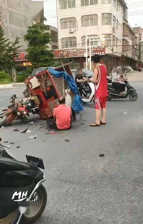 莆田交通事故最新爆料,多车连环相撞，现场情况紧急！